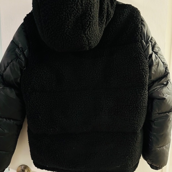 Kendall & Kylie Puffer Jacket - Picture 2 of 3